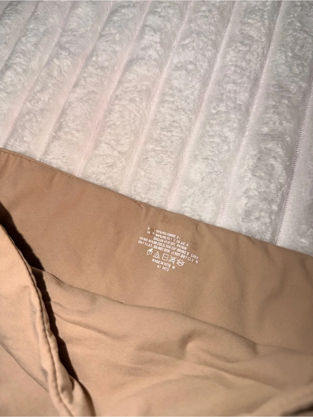 SKIMS Bandeau in Nude Tan | Size Small